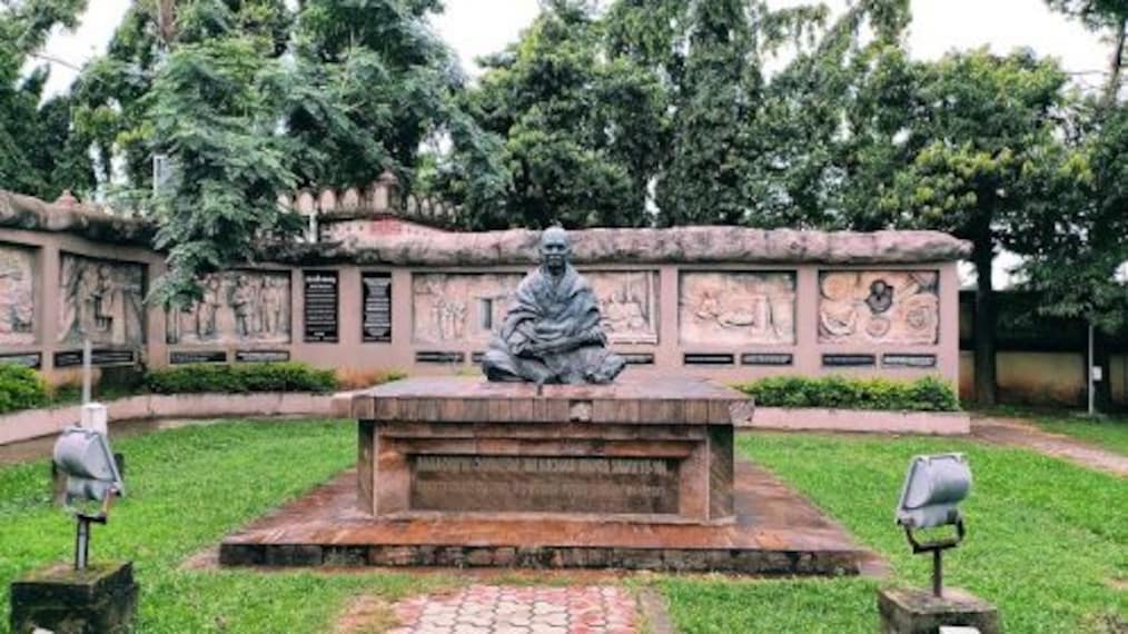Visit Pathani Samanta Planetarium-2